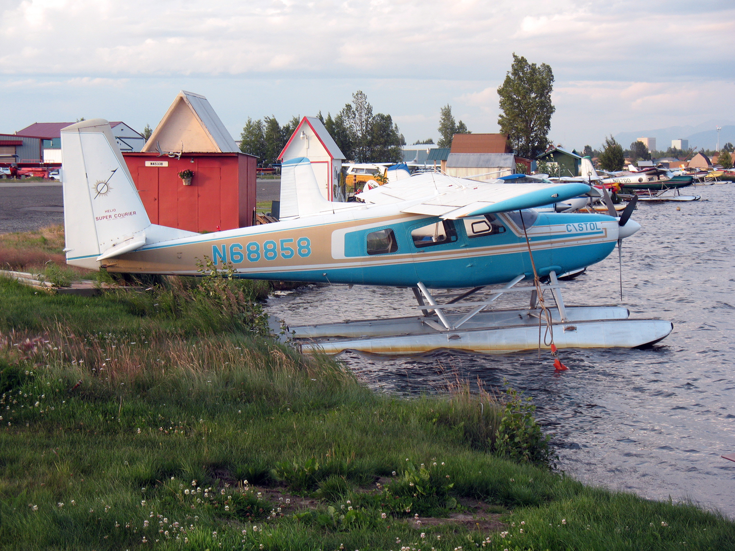 N68858 — Floatplane