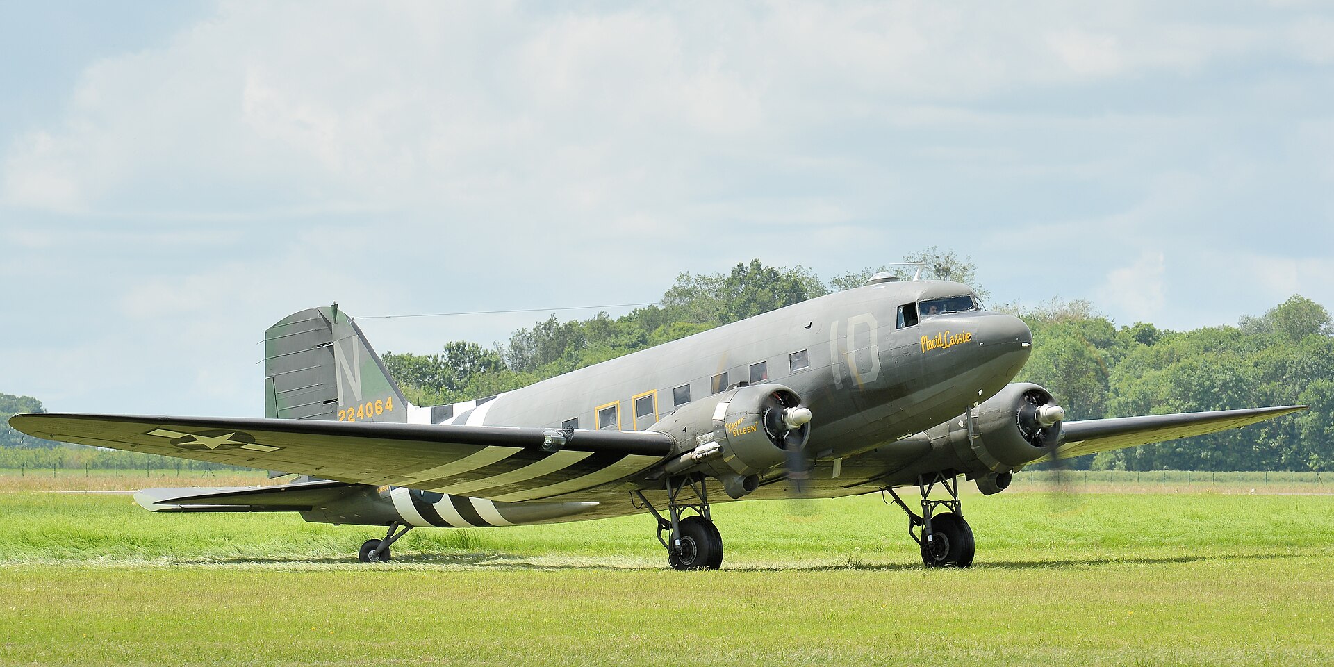  — Twin-engine aircraft