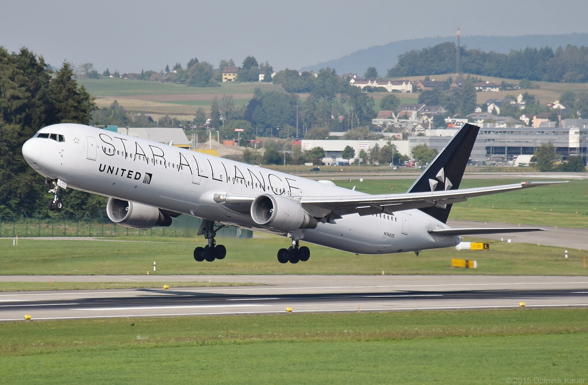 N76055 — Boeing
