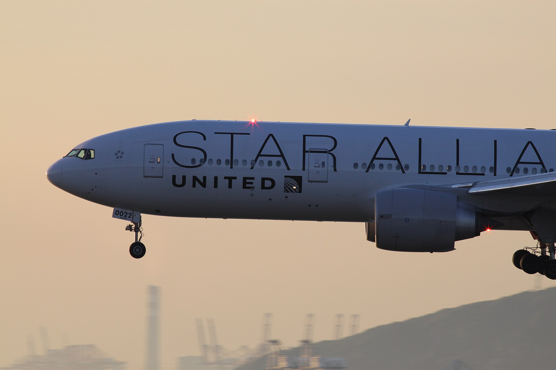 N77022 — Boeing
