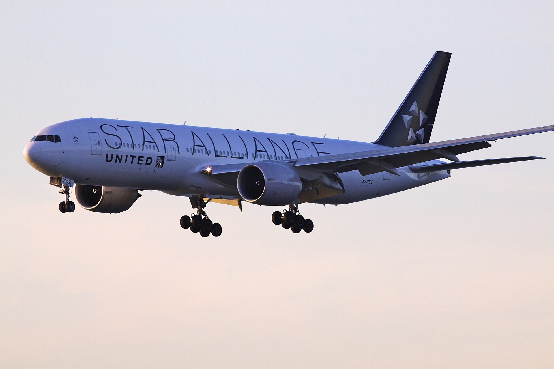 N77022 — Boeing