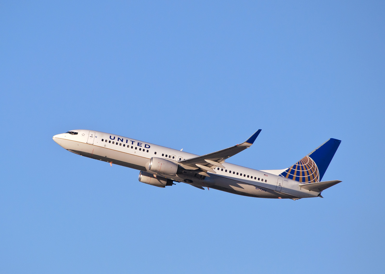 N77295 — Boeing
