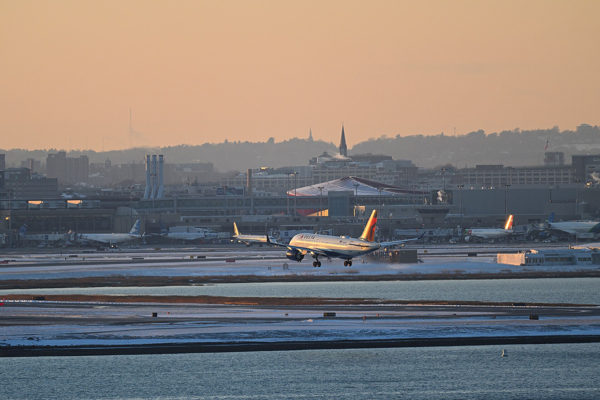 2018 C Series Aircraft Ltd Ptnrsp BD-500-1A10 (N101DU) photo 2