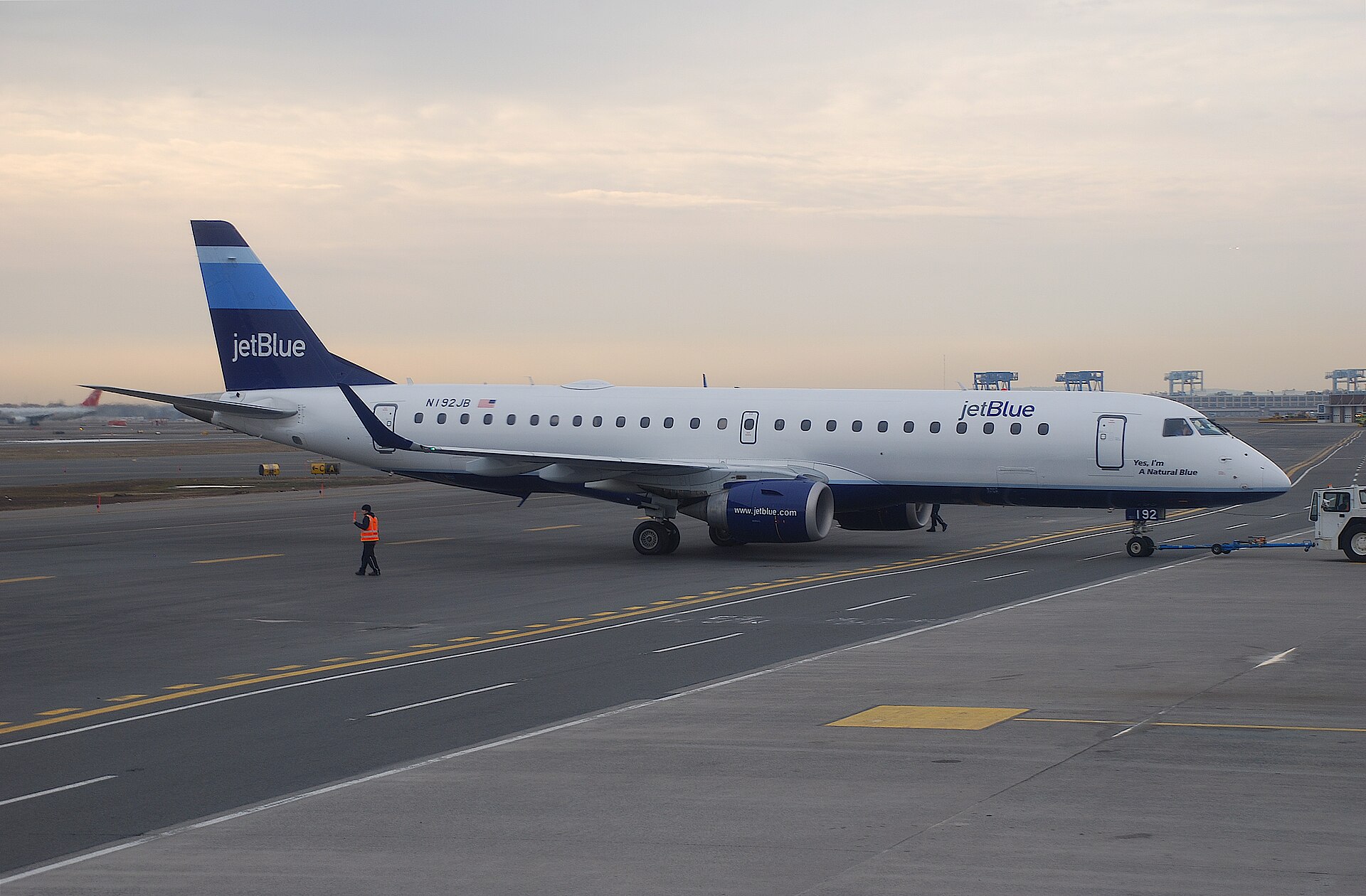 2005 Embraer ERJ 190-100 IGW (N192JB)