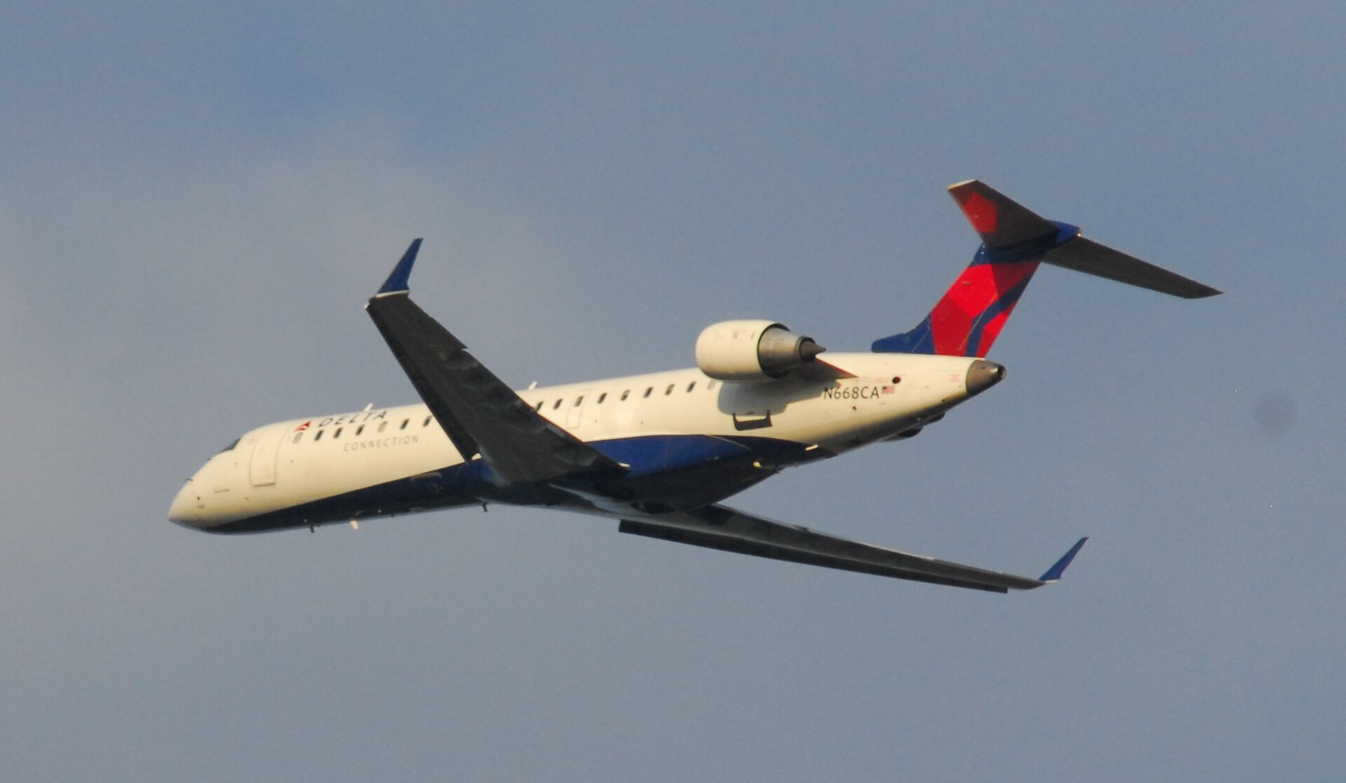 N668CA photo 2