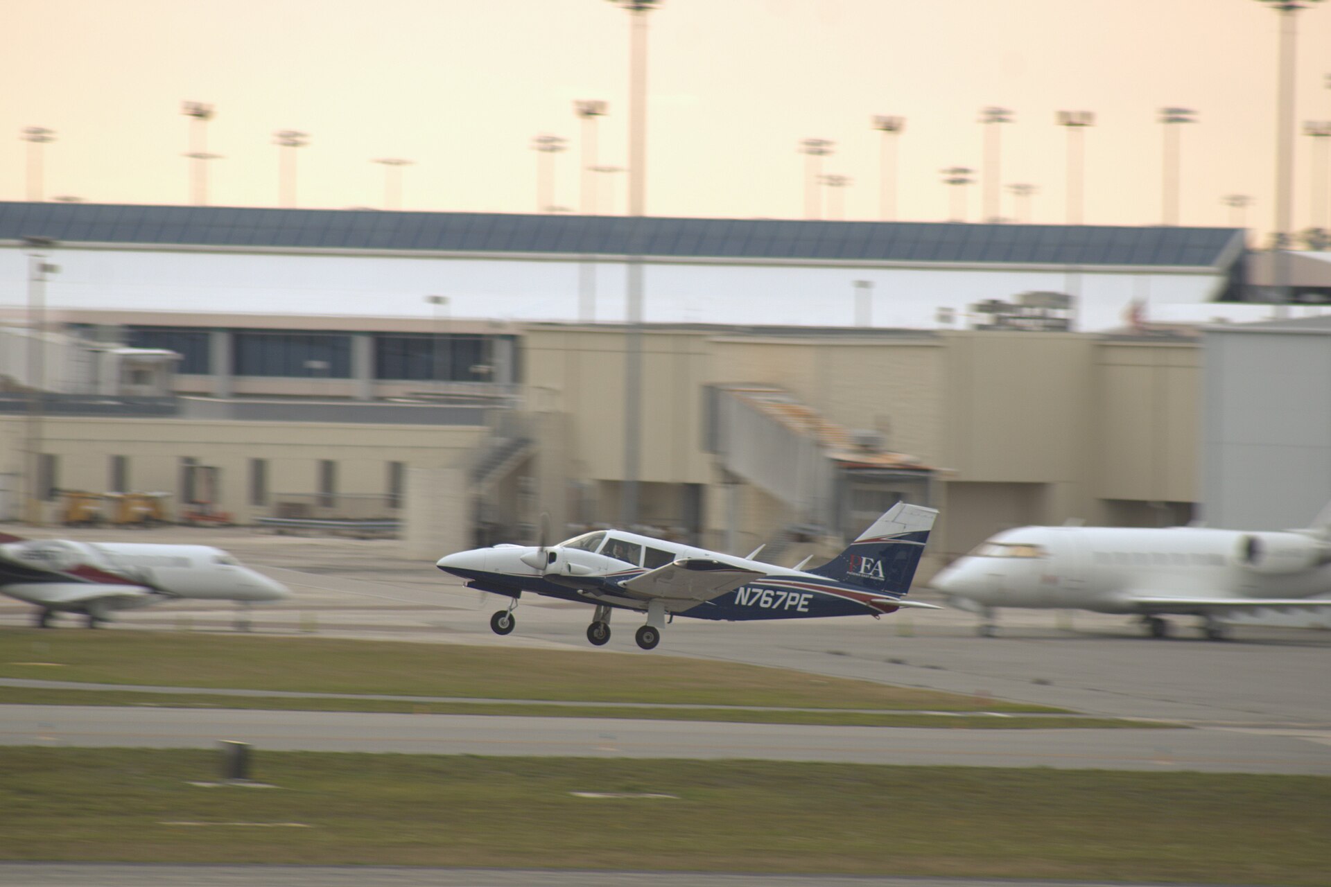 N767PE