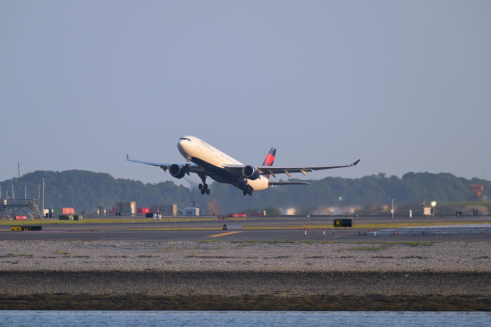 2003 Airbus A330-323 (N803NW)