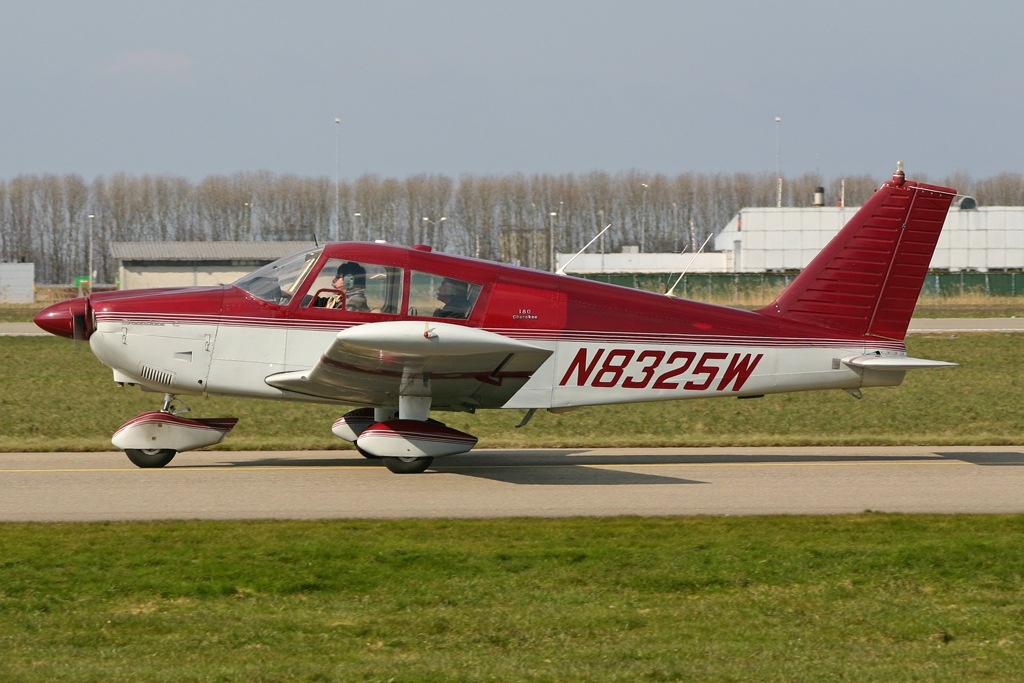 1965 Piper PA-28-180 (N8325W) photo 2