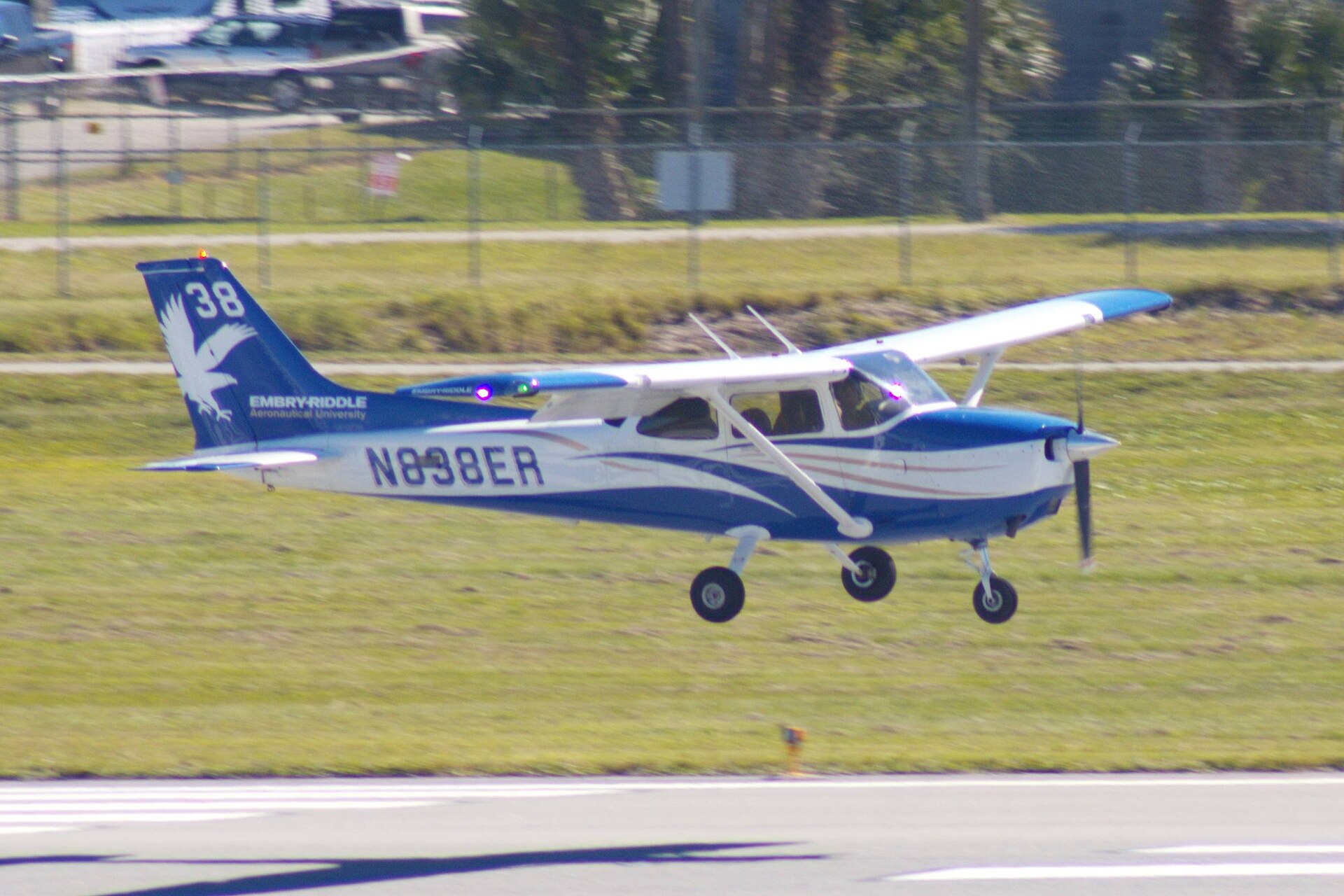N838ER