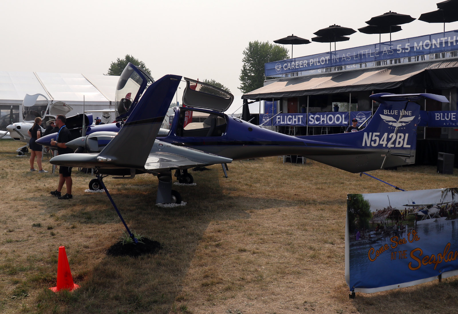 2023 Diamond Aircraft Ind Gmbh DA 42 NG (N542BL) photo 2