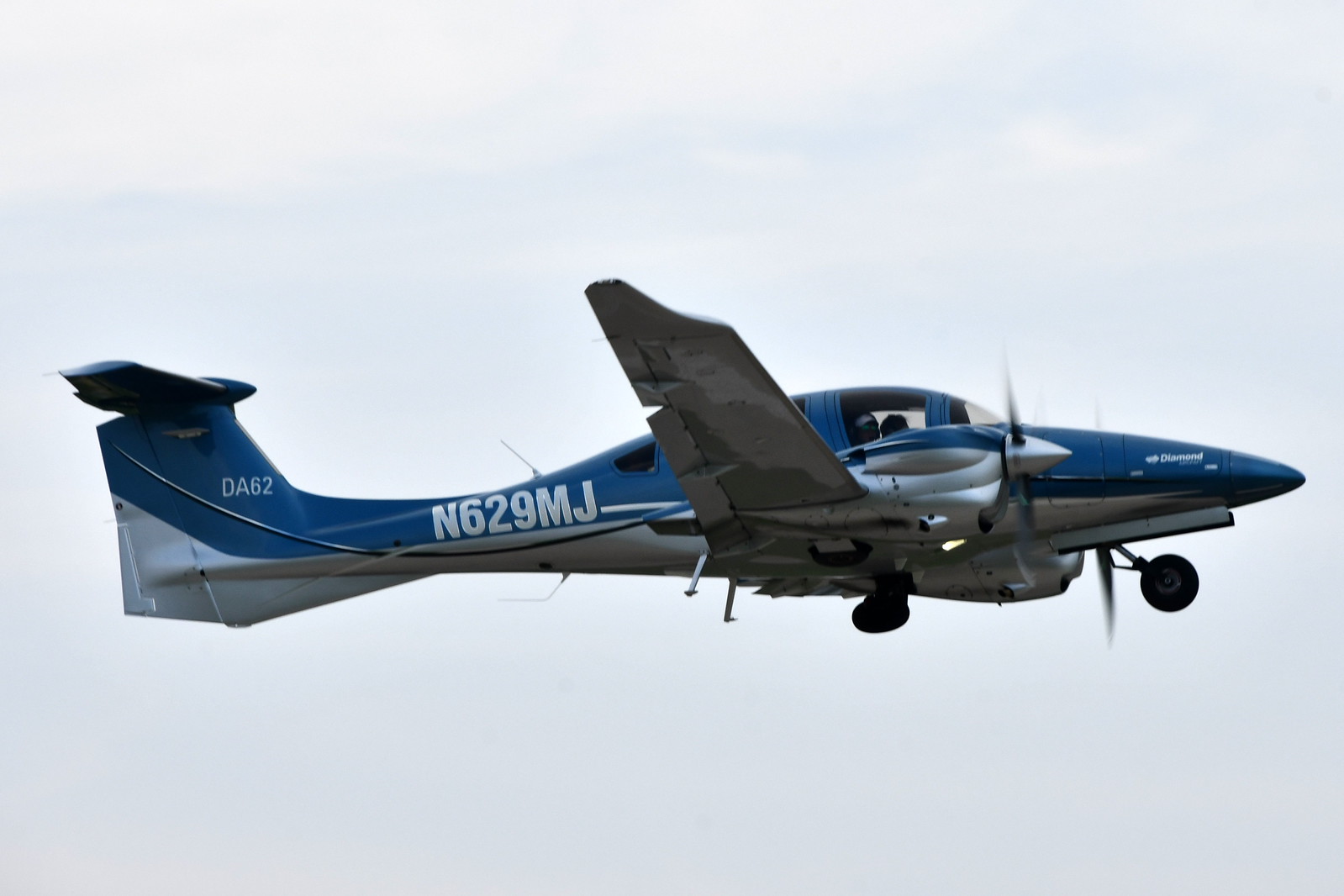 2018 Diamond Aircraft Ind Gmbh DA 62 (N629MJ)