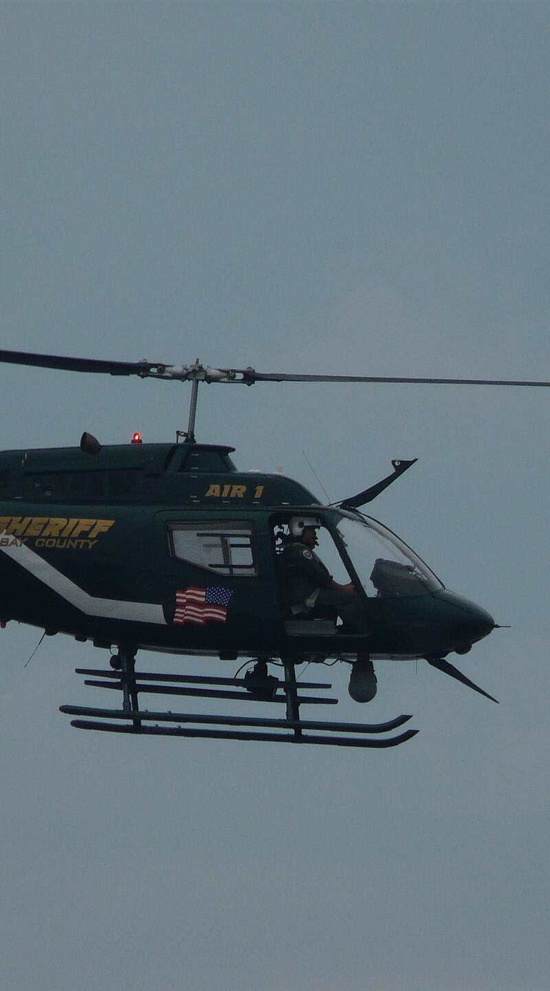 N82778 - Helicopter