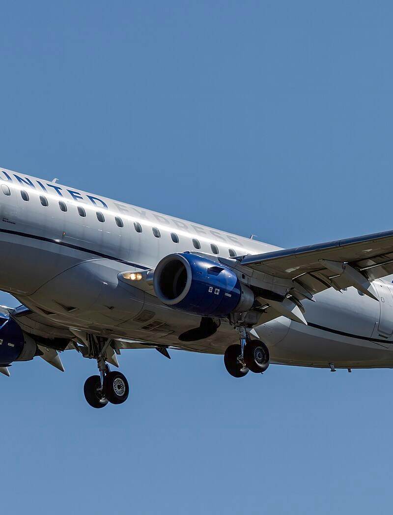 N84307 - Twin-engine aircraft