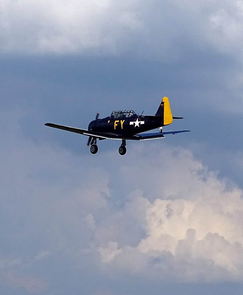 N13FY - Warbird