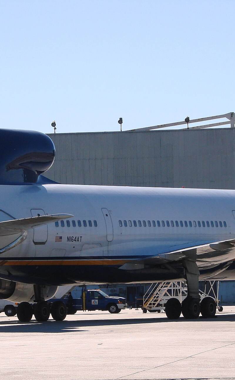 N164AT - Lockheed
