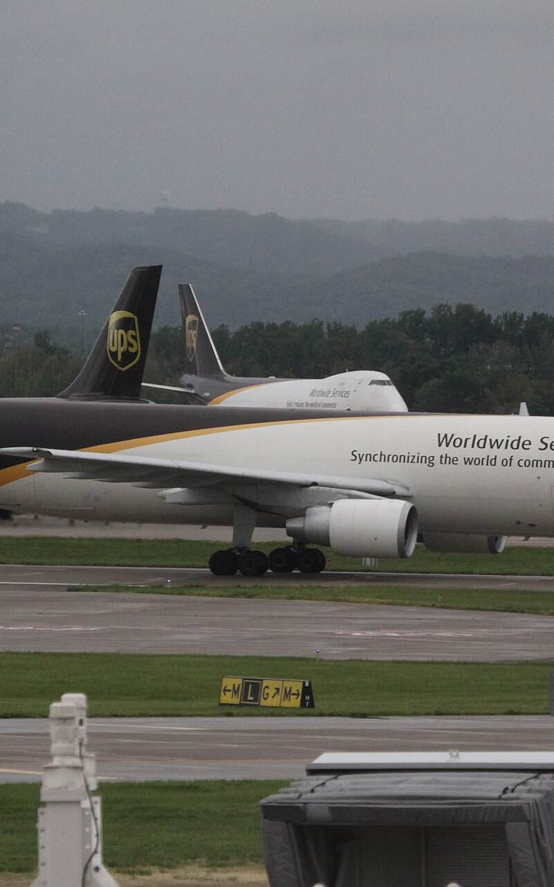 N164UP - Twin-engine aircraft