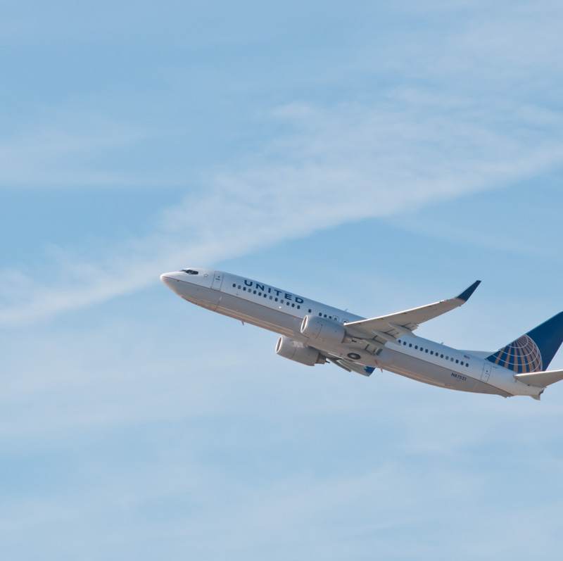 N87531 - Twin-engine aircraft