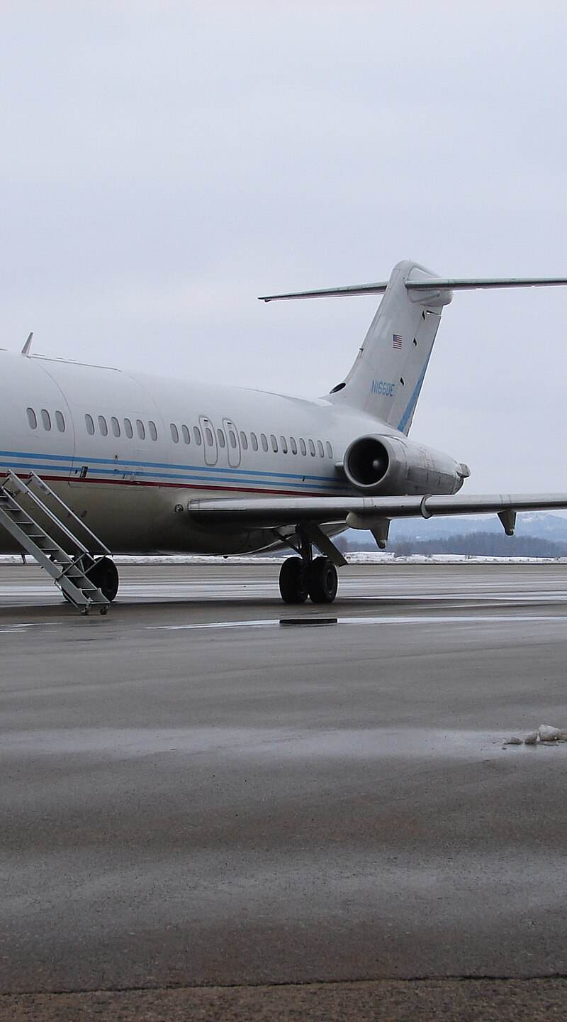 N166DE - Boeing
