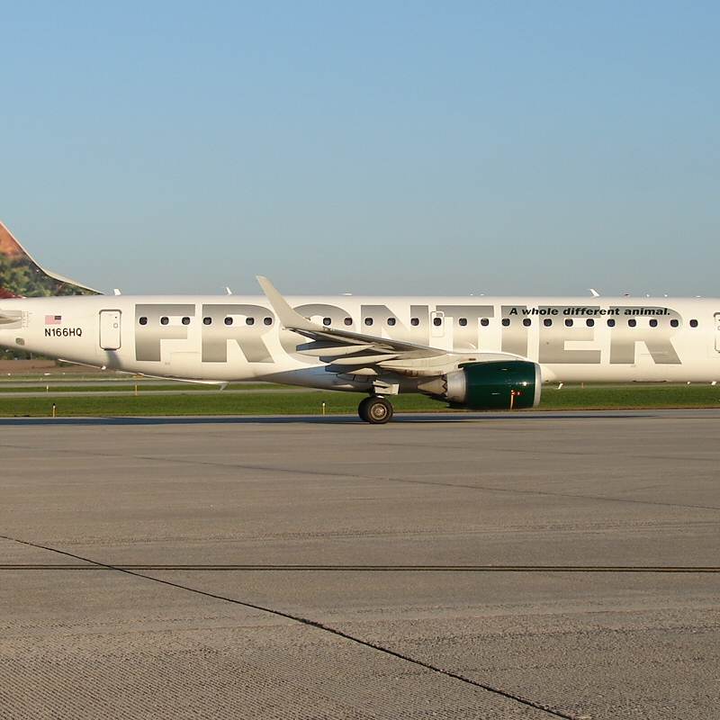 N166HQ - Twin-engine aircraft