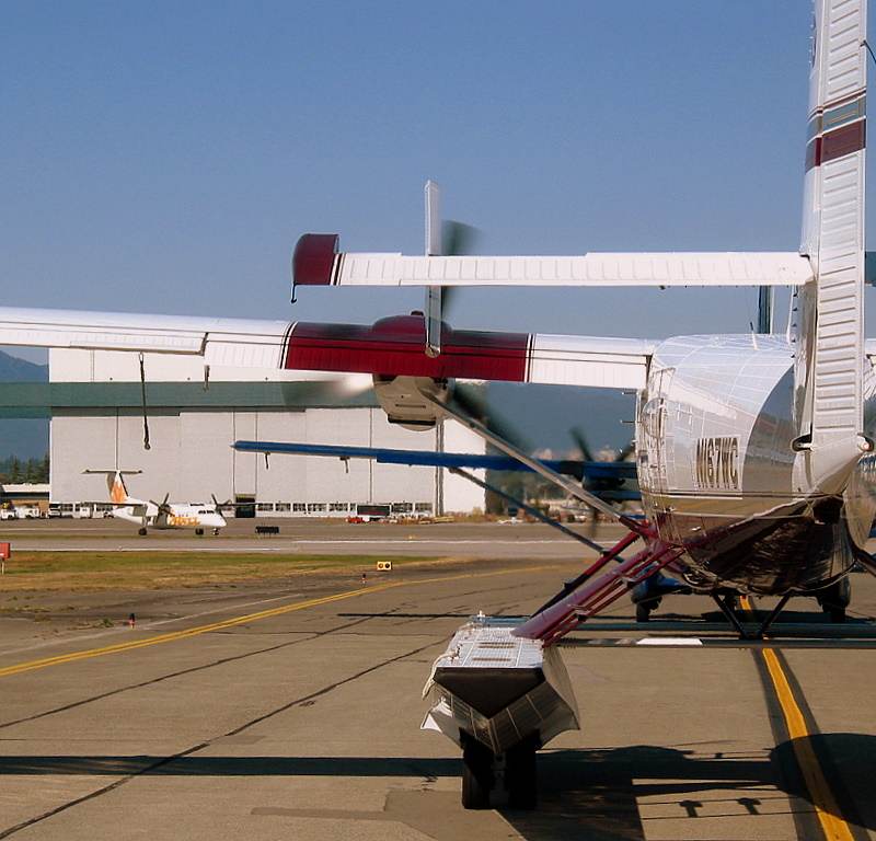 N167WC - De Havilland