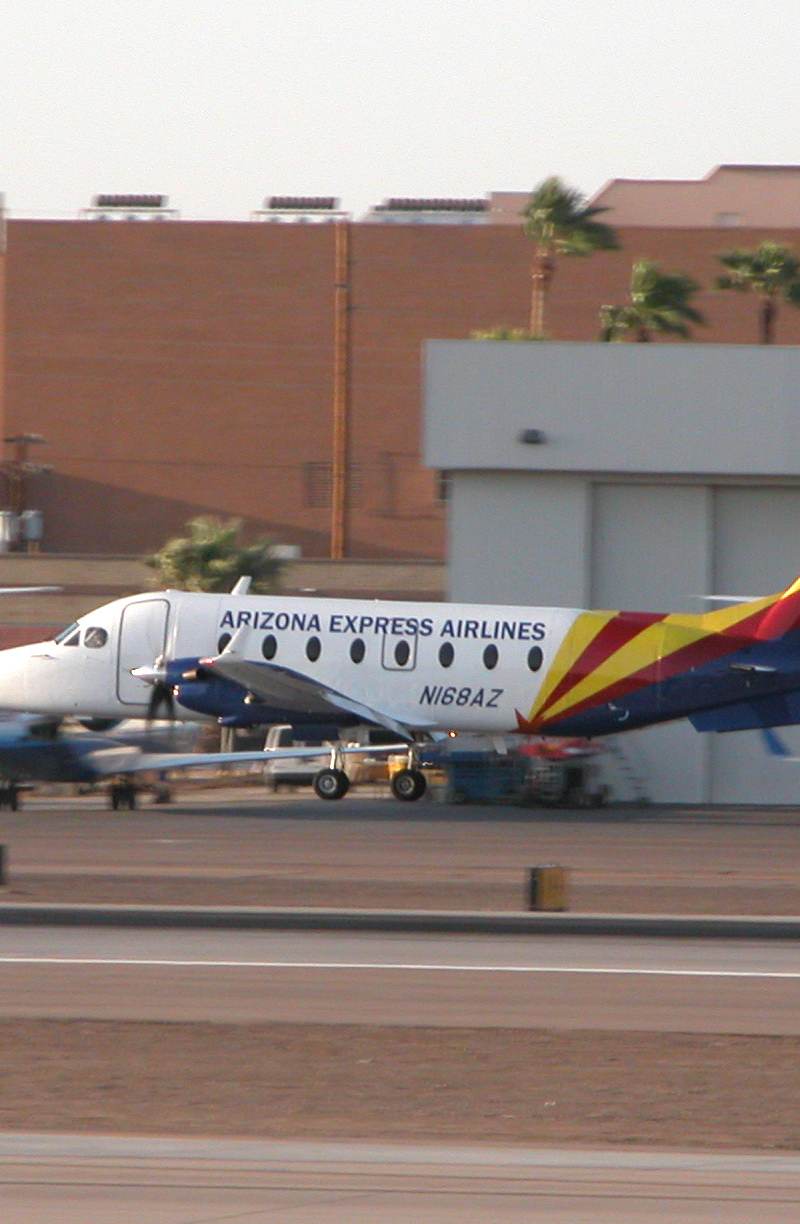 N168AZ - Twin-engine aircraft