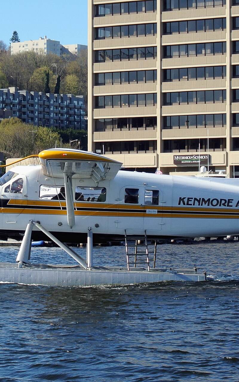 N90422 - Floatplane