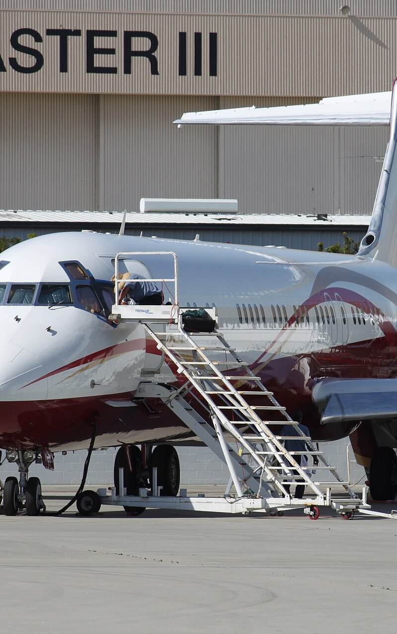 N168CF - Business jet