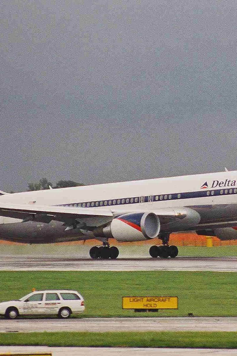 N169DZ - Boeing