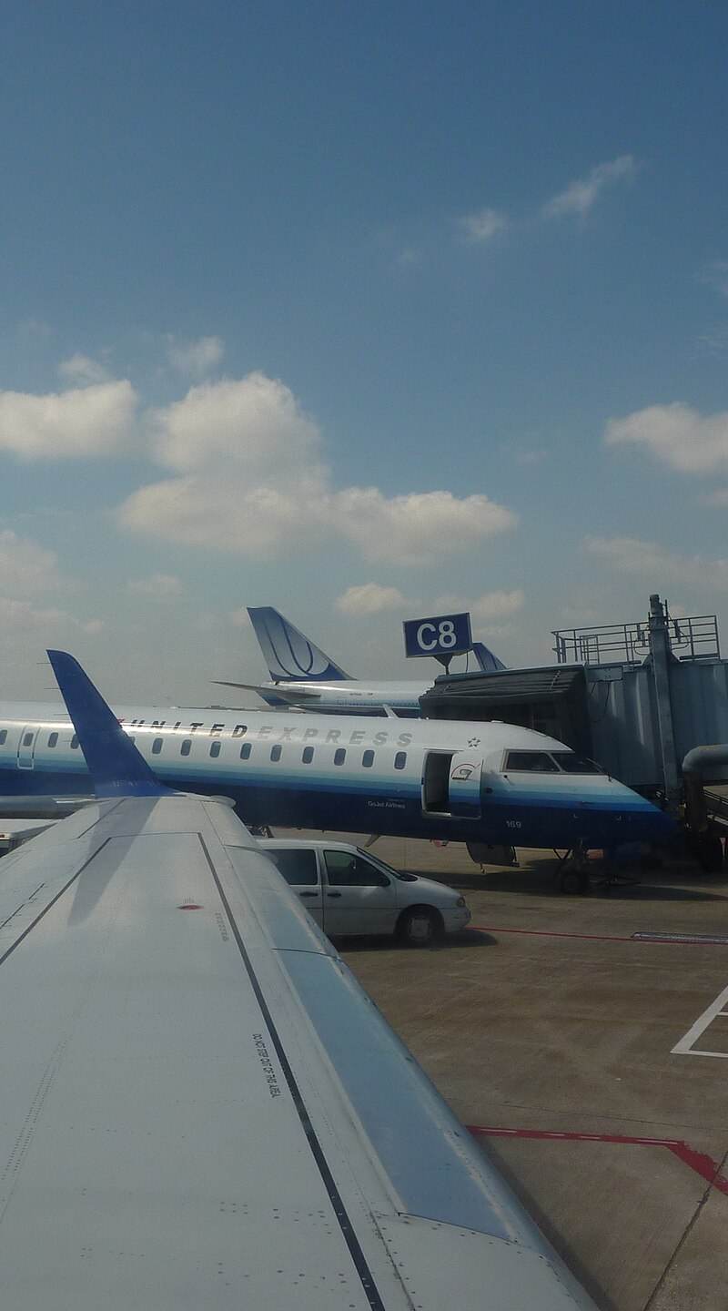 N169GJ - Bombardier