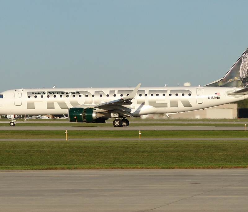 N169HQ - Twin-engine aircraft
