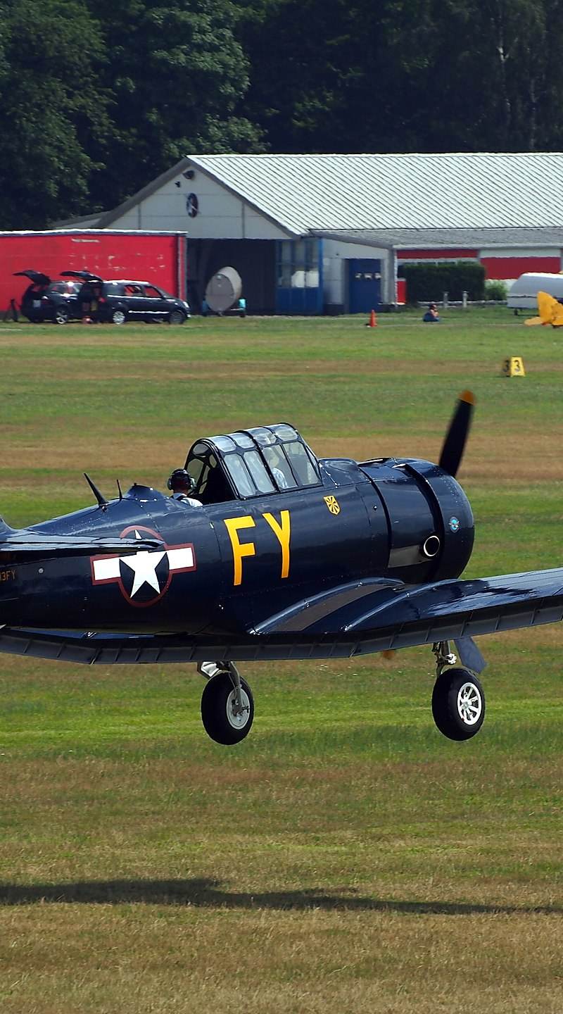 N13FY - Warbird