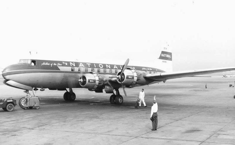 N90896 - Twin-engine aircraft