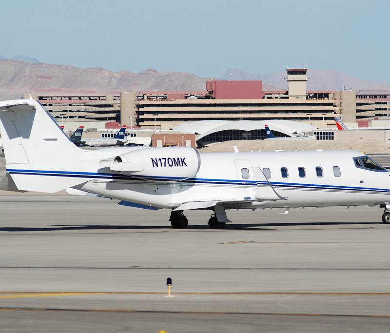 N170MK - Business jet