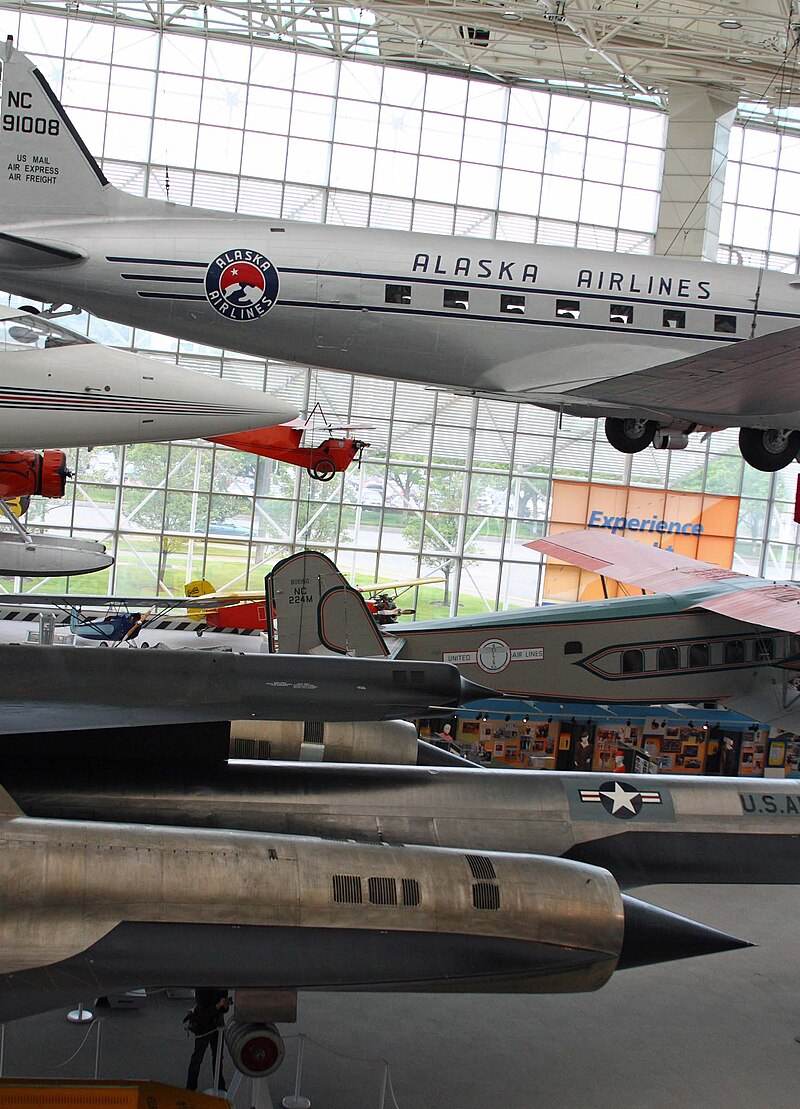  - Twin-engine aircraft
