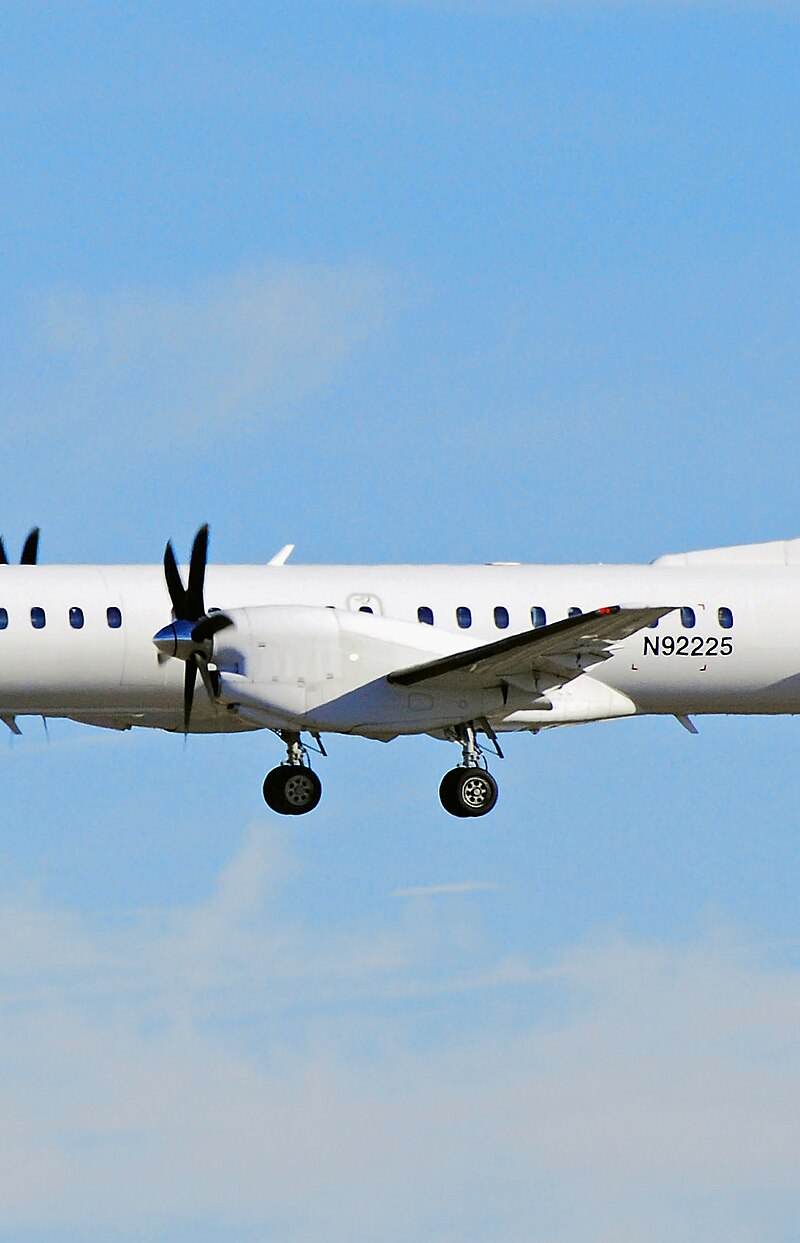 N92225 - Twin-engine aircraft