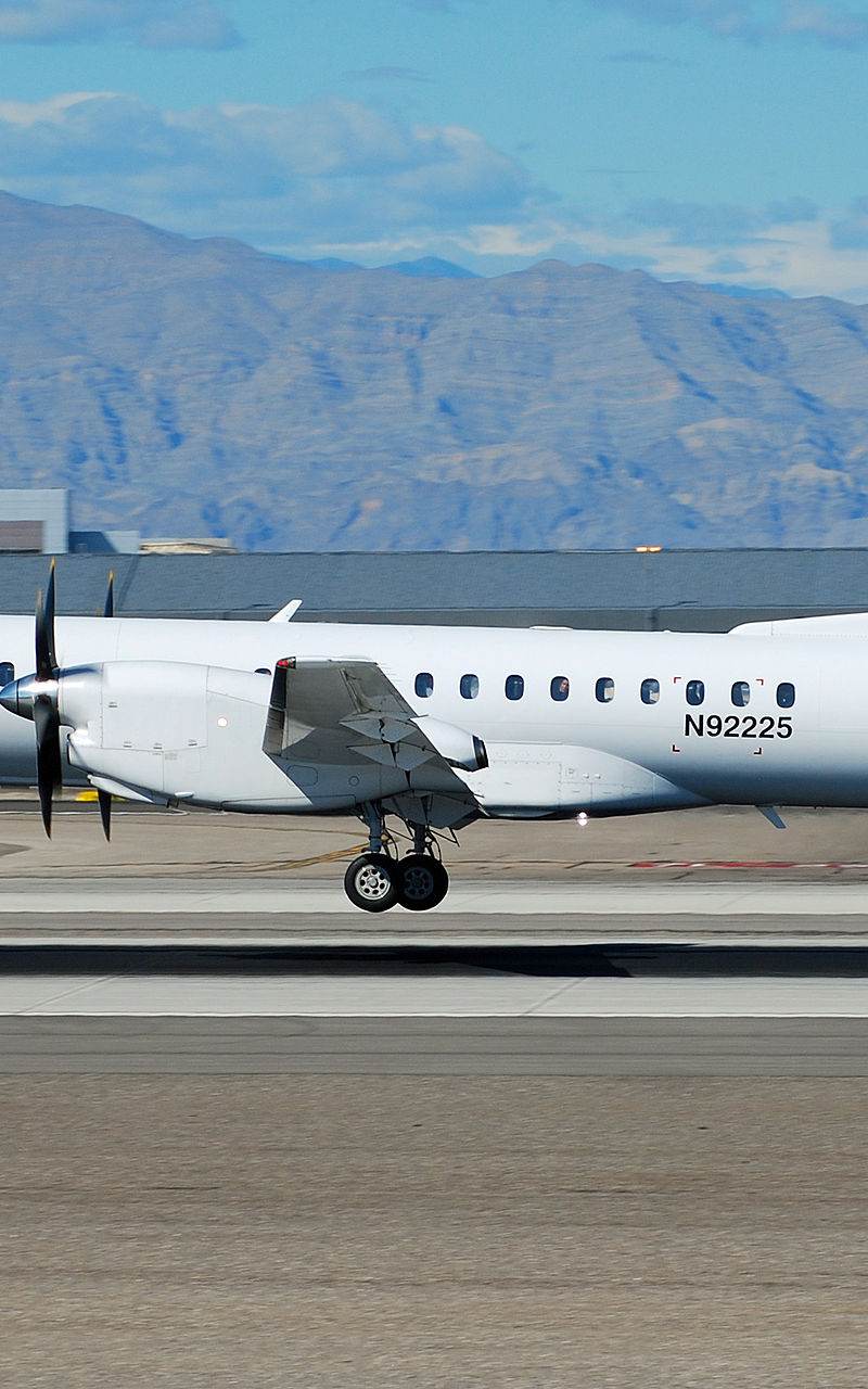N92225 - Twin-engine aircraft