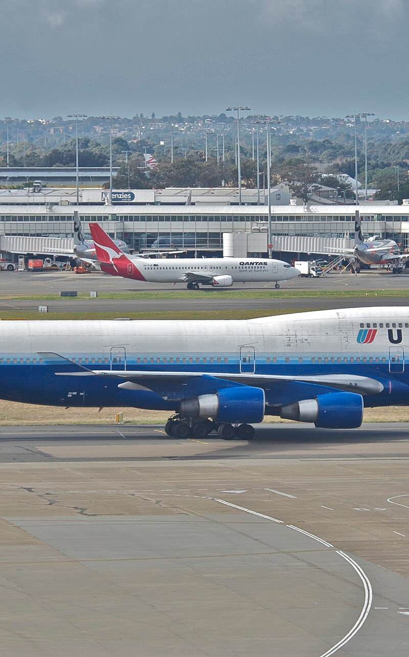 N174UA - Boeing
