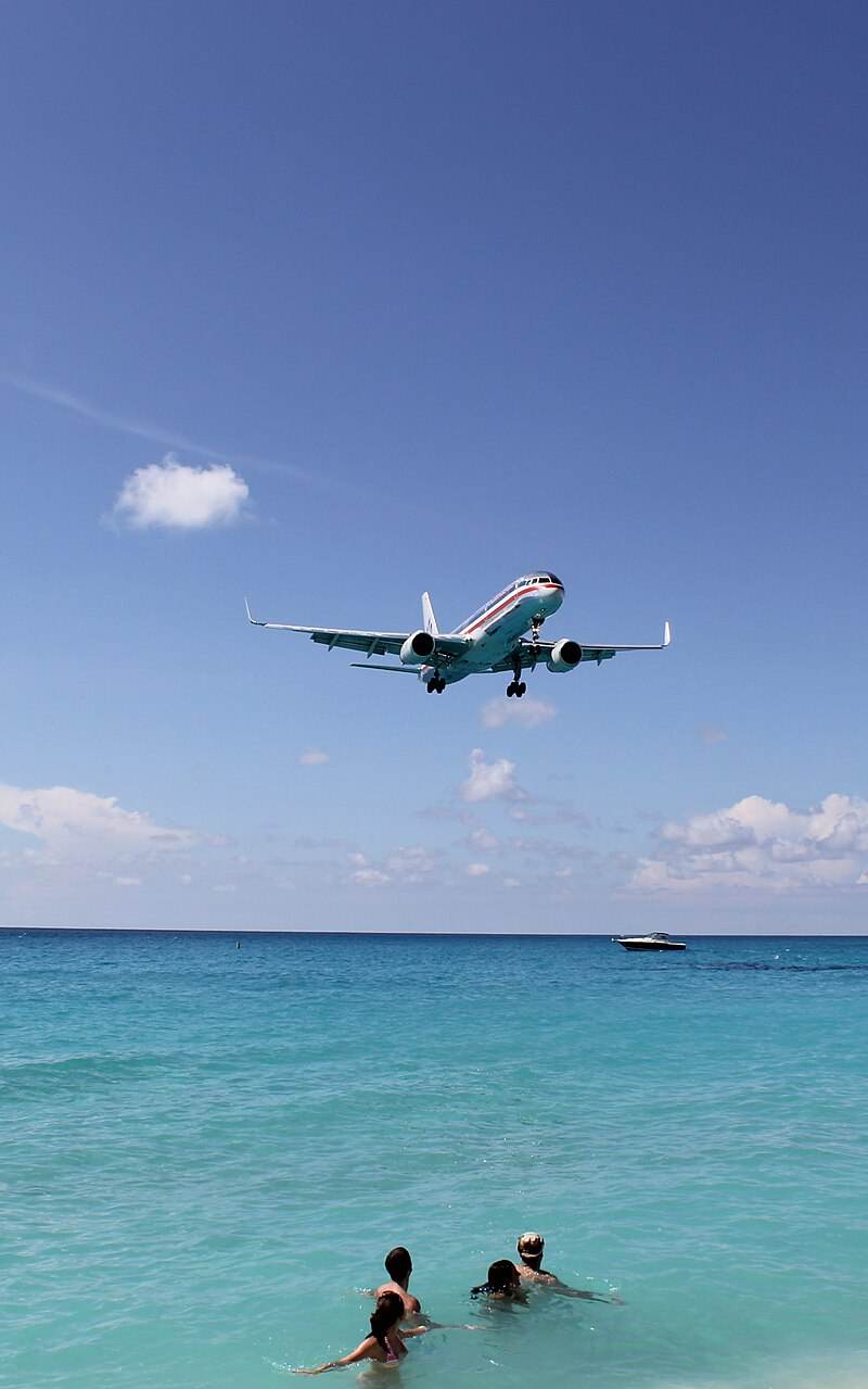 N175AN - Twin-engine aircraft