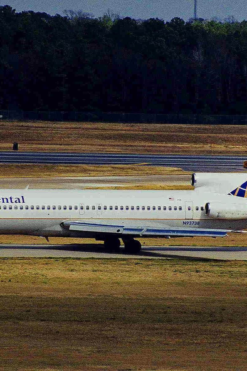 N93738 - Aircraft