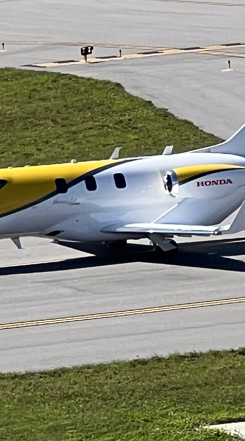 N14QB - Business jet