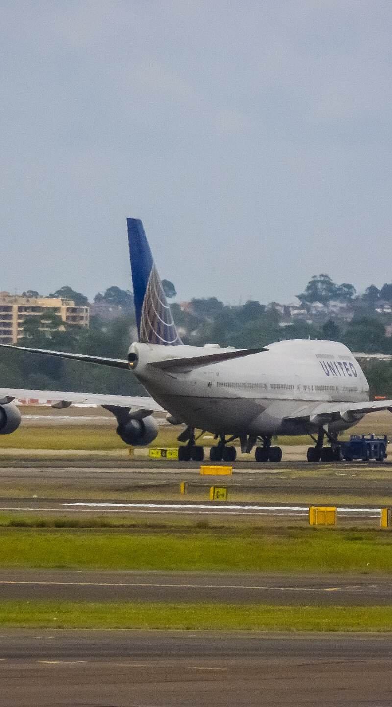 N175UA - Boeing