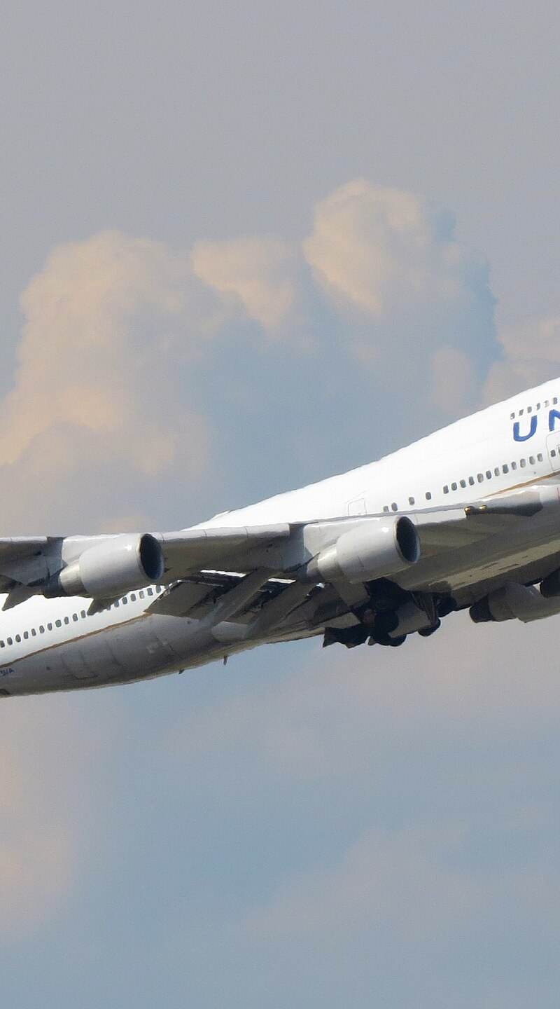 N175UA - Boeing
