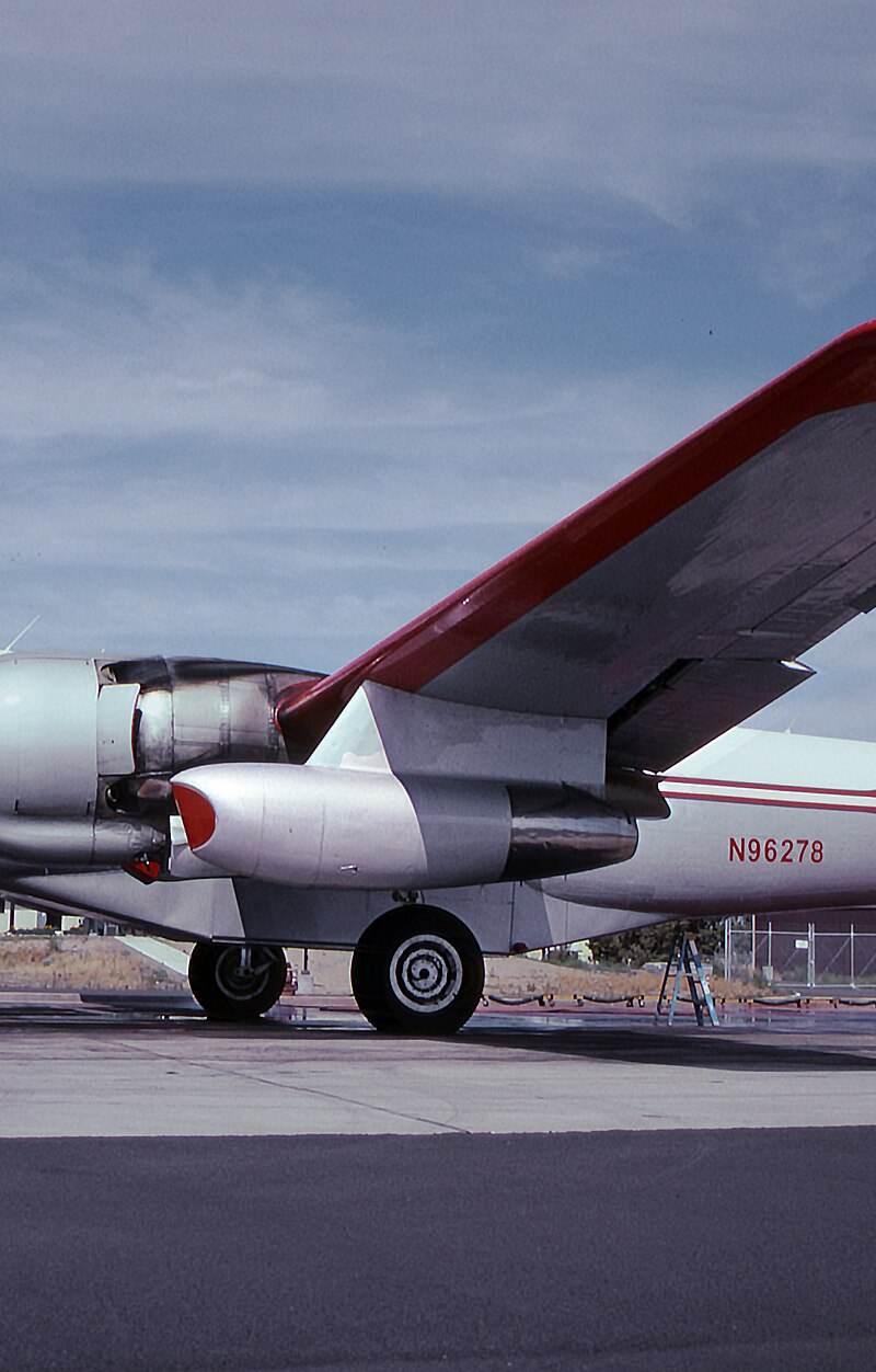 N96278 - Twin-engine aircraft