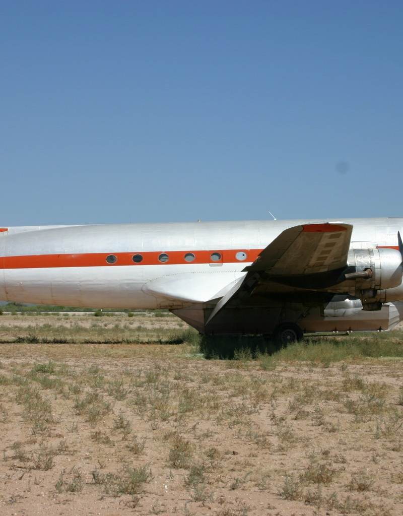 N96451 - Twin-engine aircraft