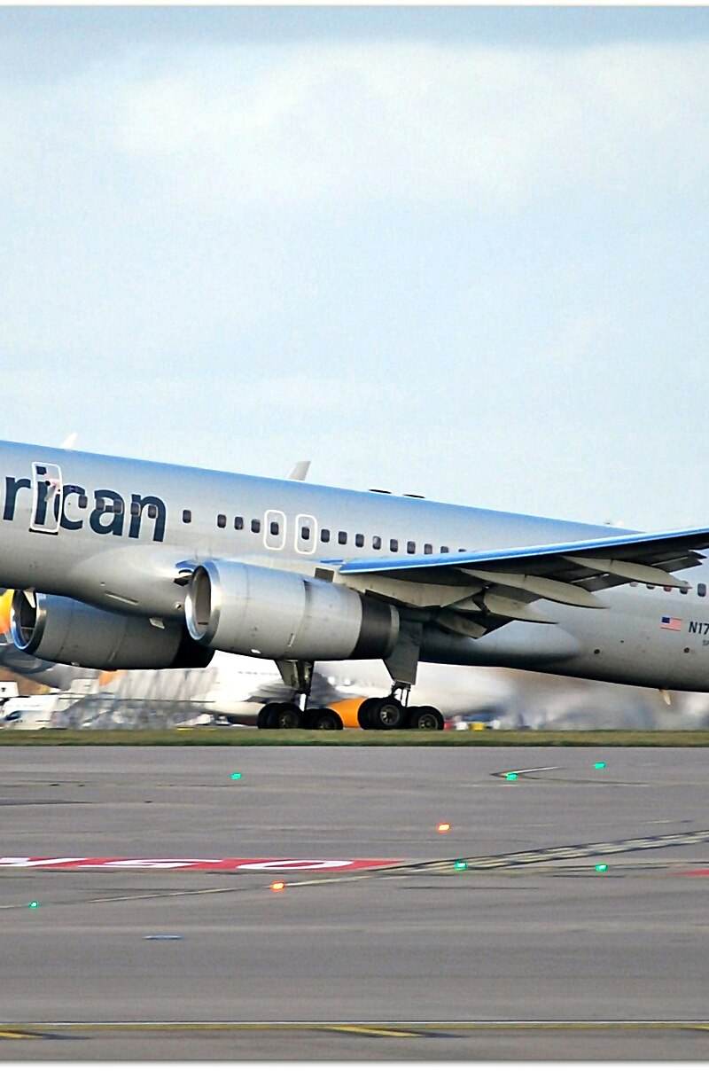 N177AN - Twin-engine aircraft