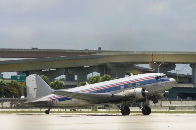 N15MA - Twin-engine aircraft