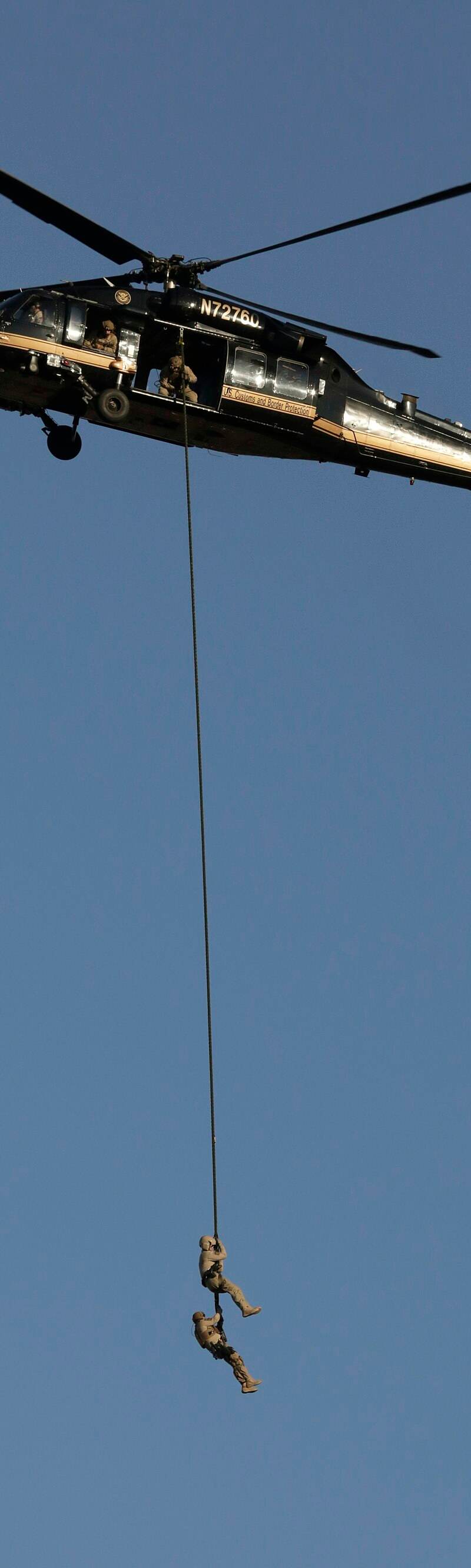 N72760 - Helicopter