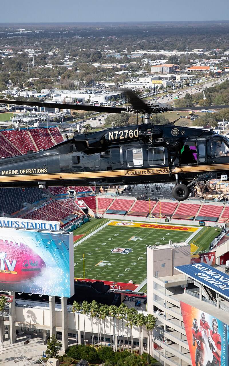 N72760 - Helicopter