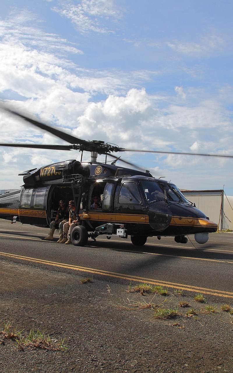 N72763 - Helicopter