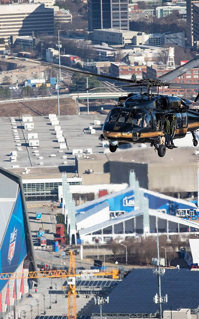 N72764 - Helicopter